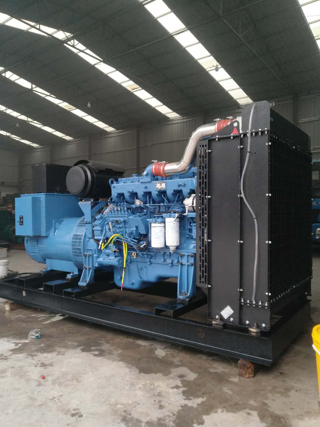 蘭州300kw柴油(you)發電機組